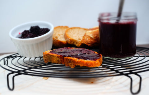 Confettura di frutti di bosco